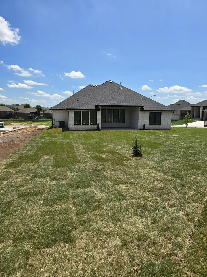 5153 E Barbarosa Court - Thumbnail 2